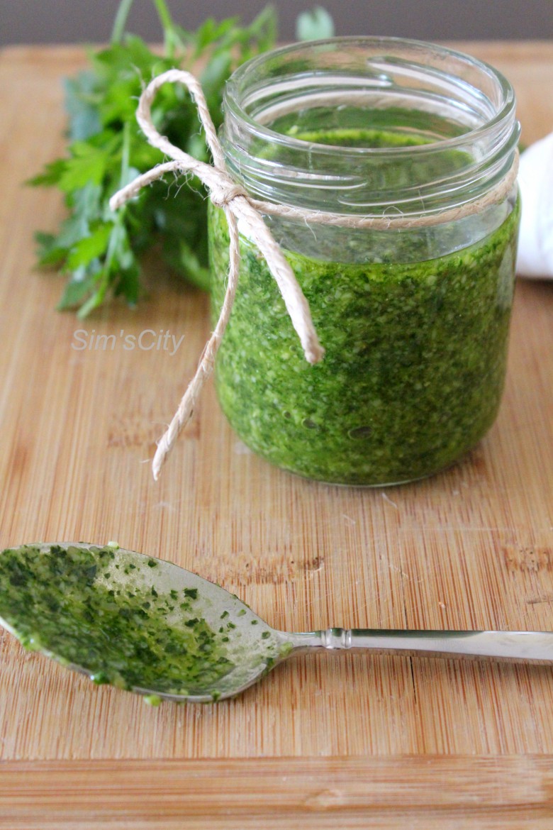 MAYDANOZLU PESTO SOS