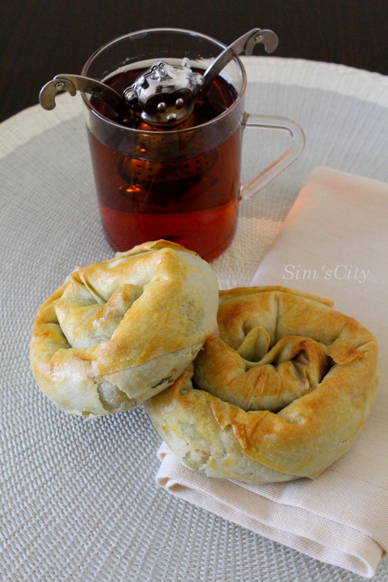 PESTO SOSLU KABAKLI BÖREK